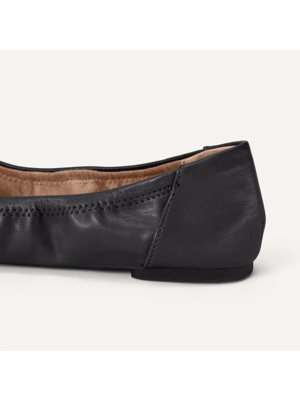 Amazon Essentials Women's Black Faux Leather Synthetic Comfortable Slip On Flats